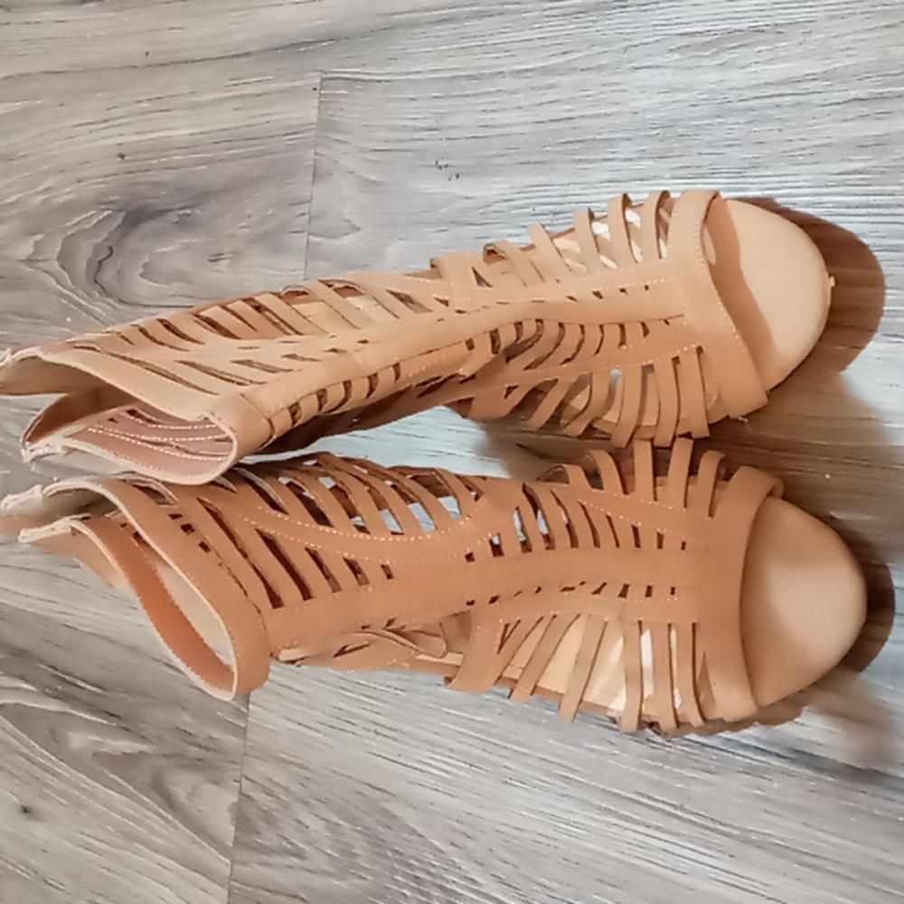 Tan Heels size 11